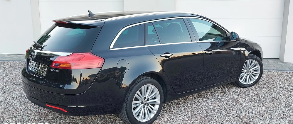 Opel Insignia cena 22999 przebieg: 256000, rok produkcji 2013 z Zambrów małe 631